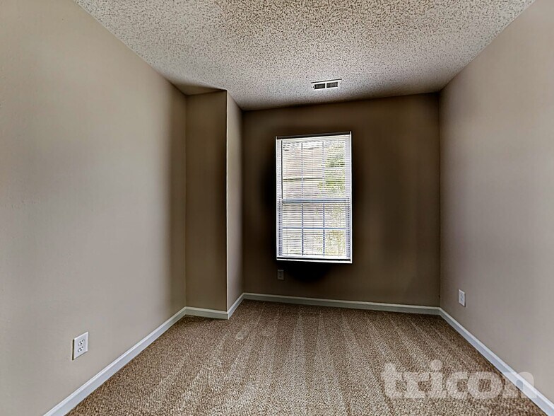 Building Photo - 12341 Stowe Acres Dr