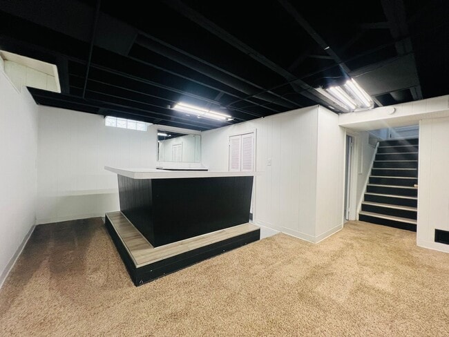 Building Photo - Elegant 4-bedroom Home with Chef’s Kitchen, 2 Full Bath, and Two-Car Garage