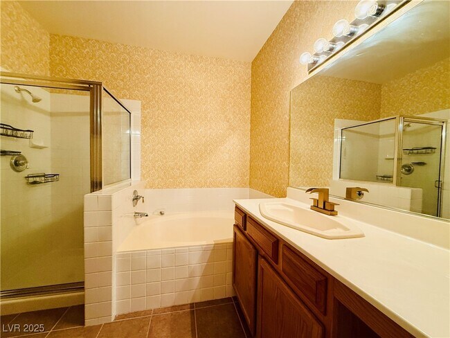 Building Photo - 8716 Red Brook Dr