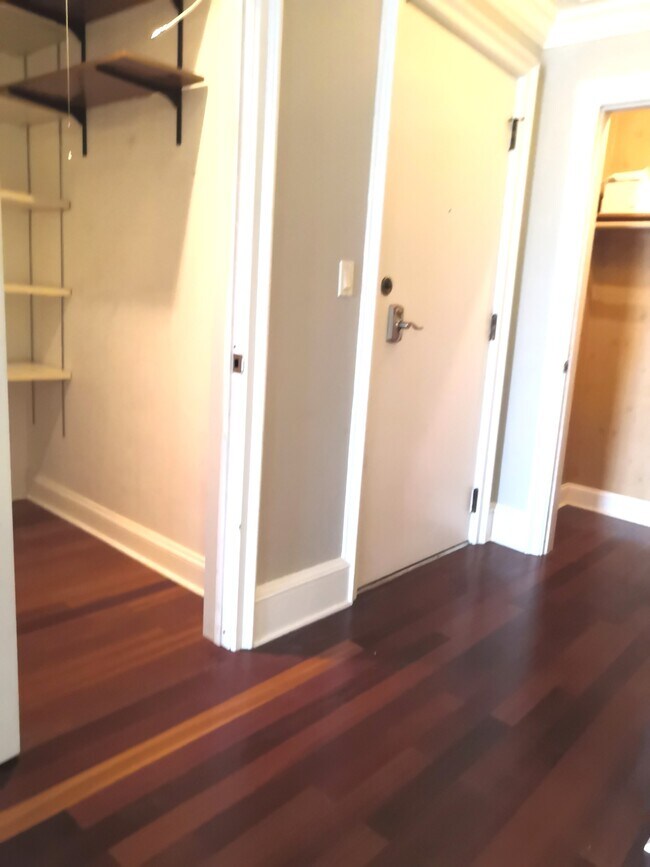 enrance area - 401 S Grove Ave
