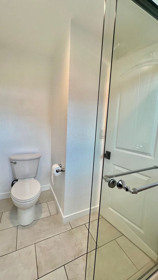 Building Photo - Well-maintained, Charming duplex – 3bd 2ba Upper-Level Unit