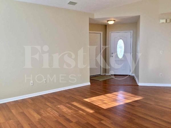 Building Photo - 3 Bobwhite Ct