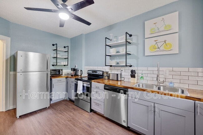 Building Photo - 6024 Dewey Ave