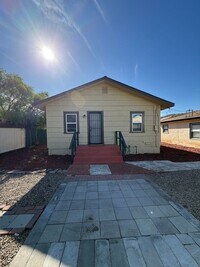 Building Photo - Santee Commerical Property