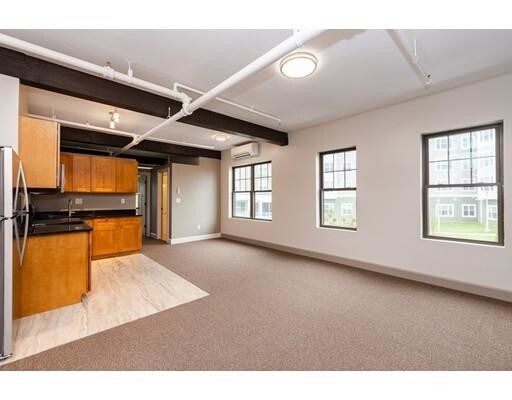 Building Photo - 100 Sagamore St