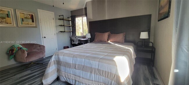 Building Photo - 13285 Arbor Pointe Cir