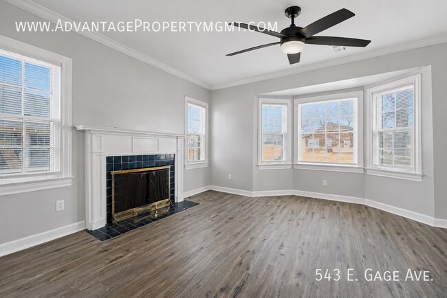Building Photo - 543 E Gage Ave