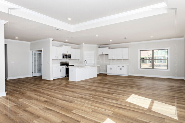 Building Photo - Brand-New 5BR Fairhope Home on Corner Lot with Garage