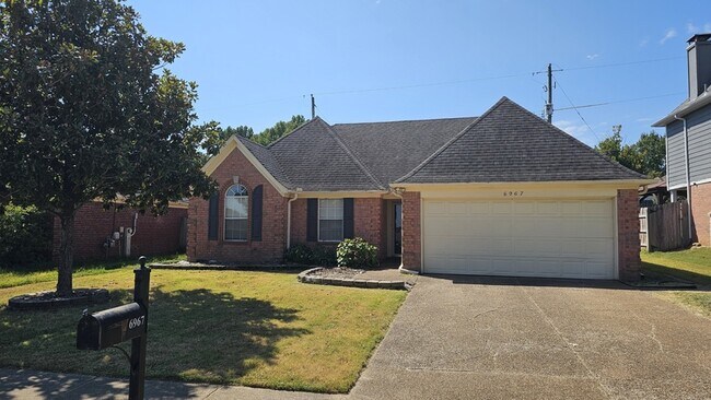 Primary Photo - 6967 Showboat Ln