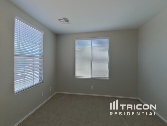 Building Photo - 41272 W Laramie Rd
