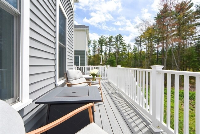 Building Photo - 18 Cleary Cir