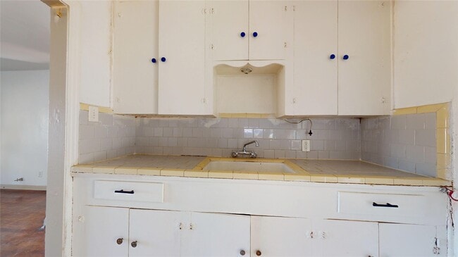 Building Photo - 3826 Landa Ln