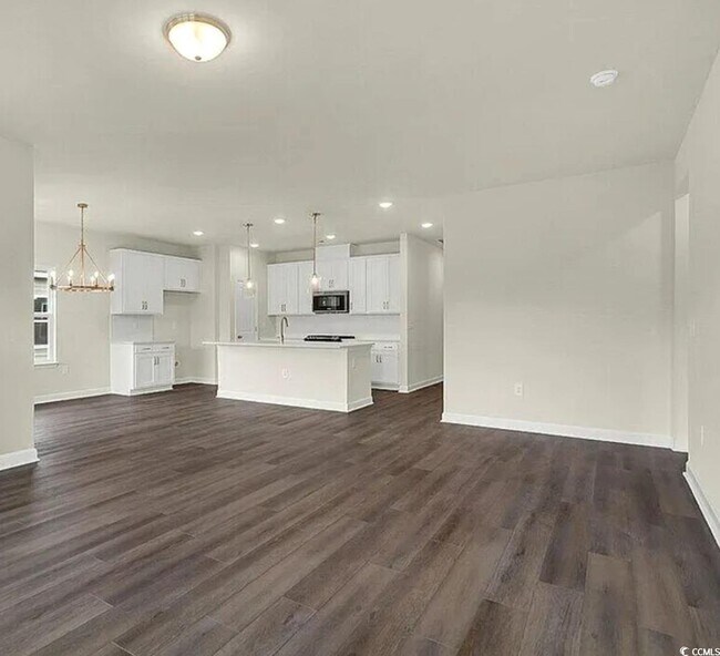 Building Photo - 1871 Villena Dr