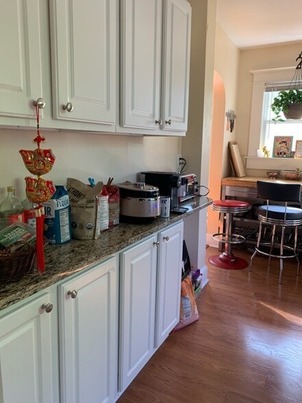 Building Photo - 5 Murray Ave