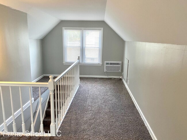 Primary Photo - 3 br, 1 bath House - 2168 W Bataan Dr