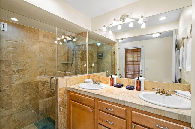 Building Photo - 14836 N Moon Valley Dr