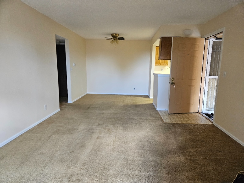 Building Photo - 912 Tenderfoot Hill Rd