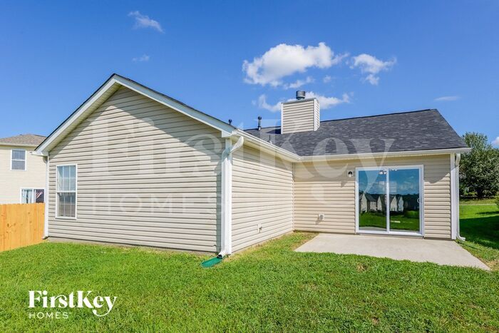 Building Photo - 1401 Bray Dr