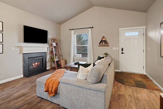 Building Photo - 20657 Beaumont Dr