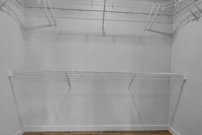 Building Photo - Spacious Two-Story Single-Family Home