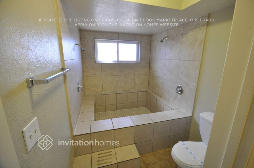 Building Photo - 3316 W Orchid Ln