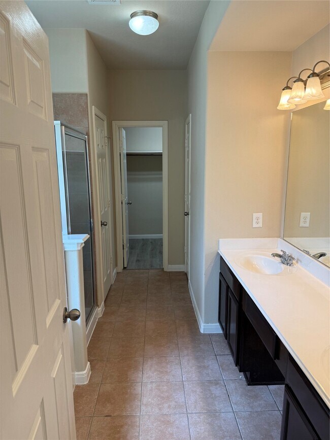 Building Photo - 30606 Woodson Trace Dr