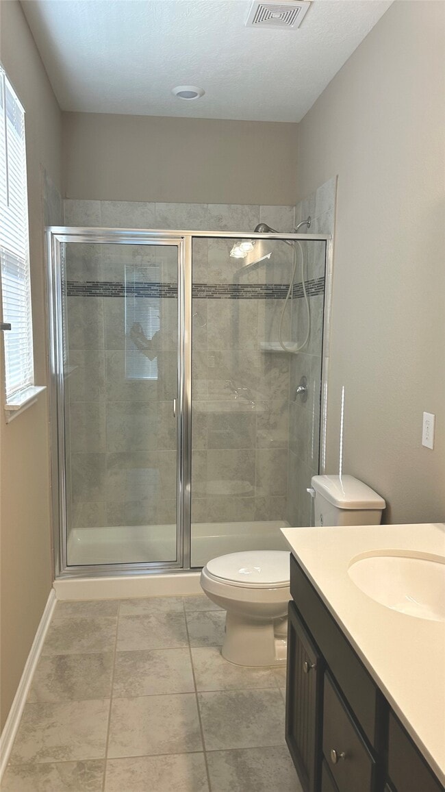 Building Photo - 2627 Hawthorn Park Ct