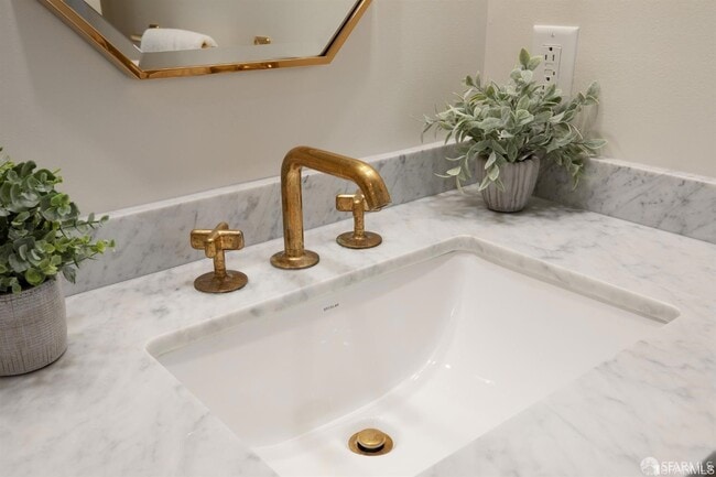 Building Photo - 401 Harrison St