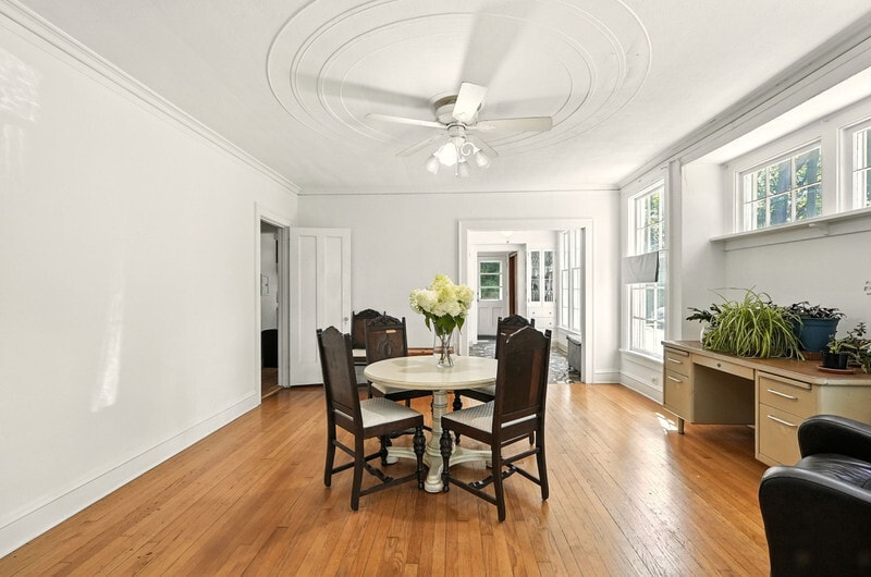 shown furnished - 2341 S Overlook Rd