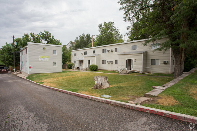 Primary Photo - Fairview Apartments