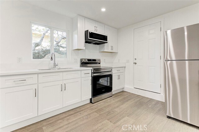 Building Photo - 16503 Kingsbury St