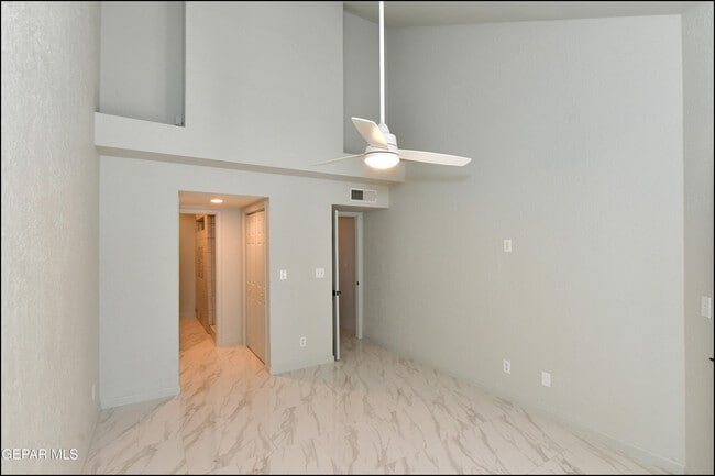 Building Photo - 31 Stratford Hall Cir