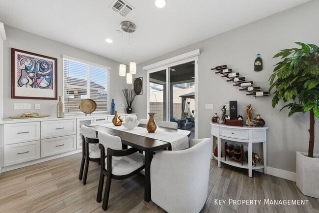 Building Photo - 694 Monroe Hl Pl