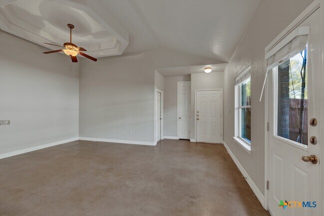 Building Photo - 388 E Faust St