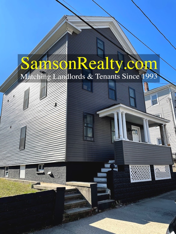 Building Photo - 15 E Transit St