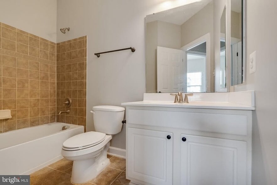 Building Photo - 9684 Atterbury Ln