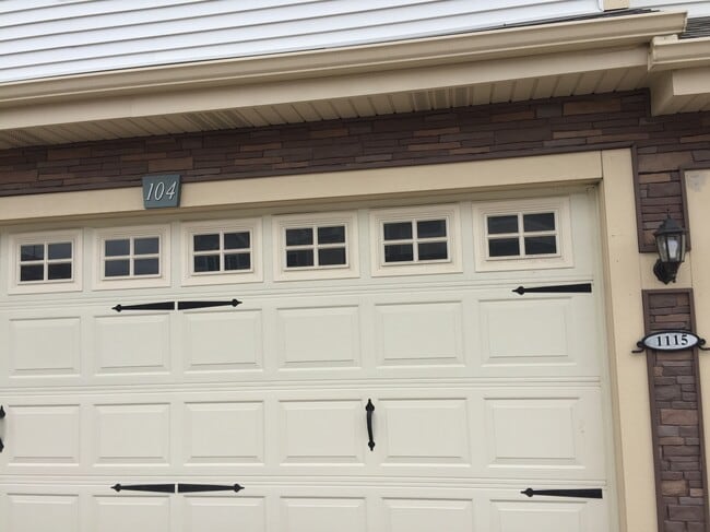 Building Photo - 1115 Ridge Creek Cir