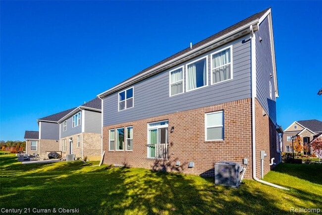 Building Photo - 47749 Fieldstone Dr