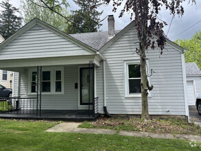 Building Photo - 310 Fairlawn Ave