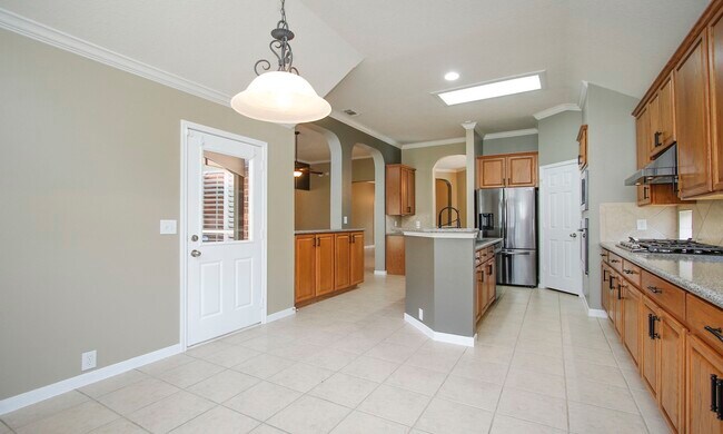 Building Photo - 2802 Parkeston Dr