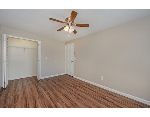 Building Photo - 11 Gibbs St