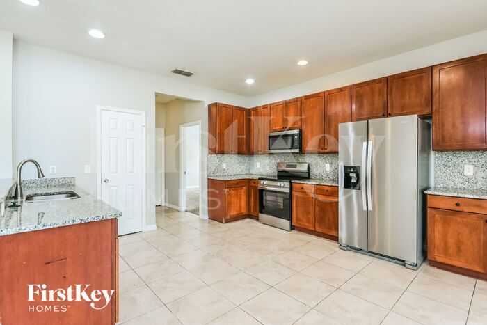 Building Photo - 503 Haywood Ln