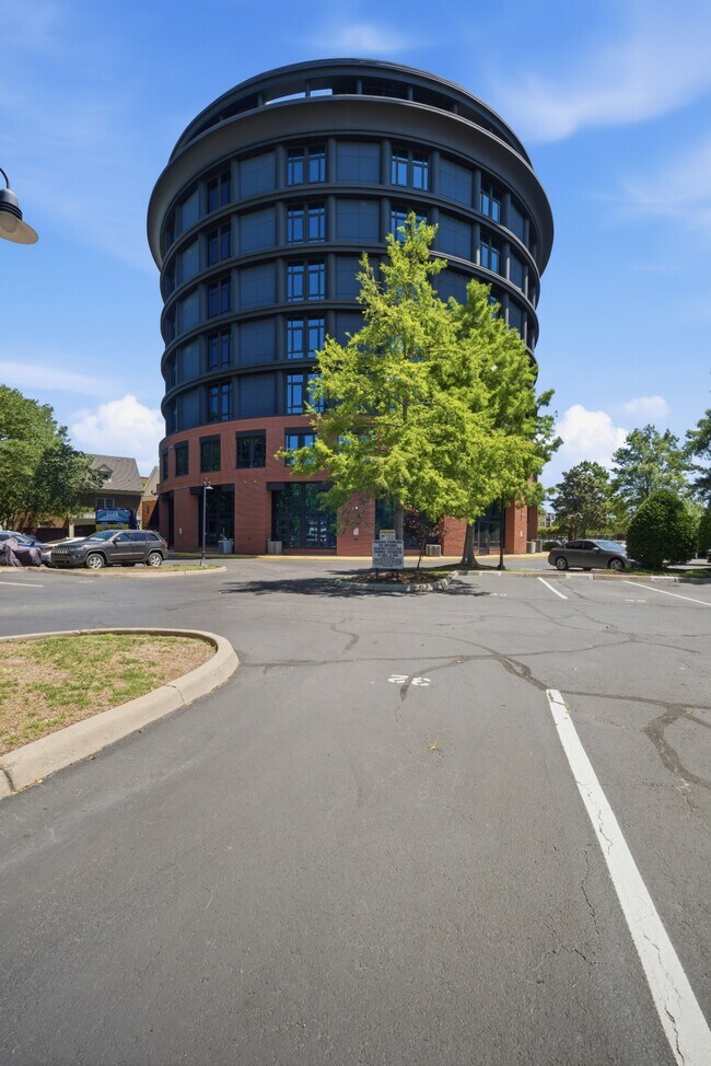 Building Photo - 415 St Pauls Blvd