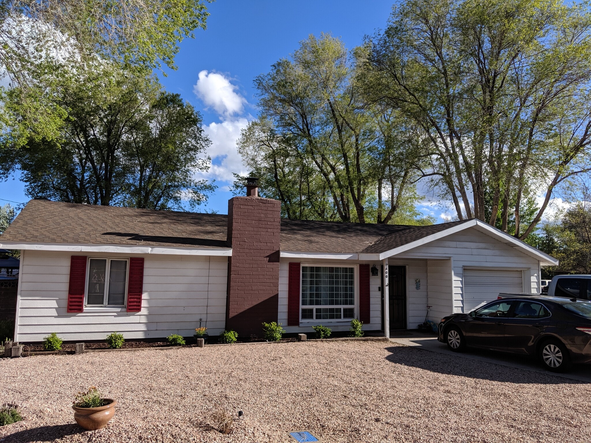 Building Photo - 2800 E Burkhart Dr