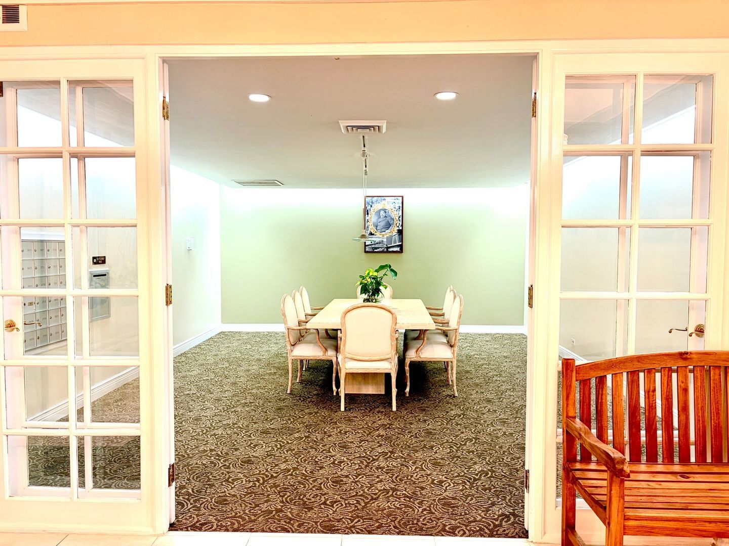 Building Photo - 2240 Kuhio Ave.