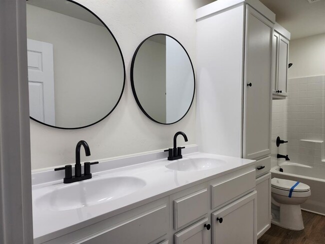 Building Photo - 2299 County Rd 1324