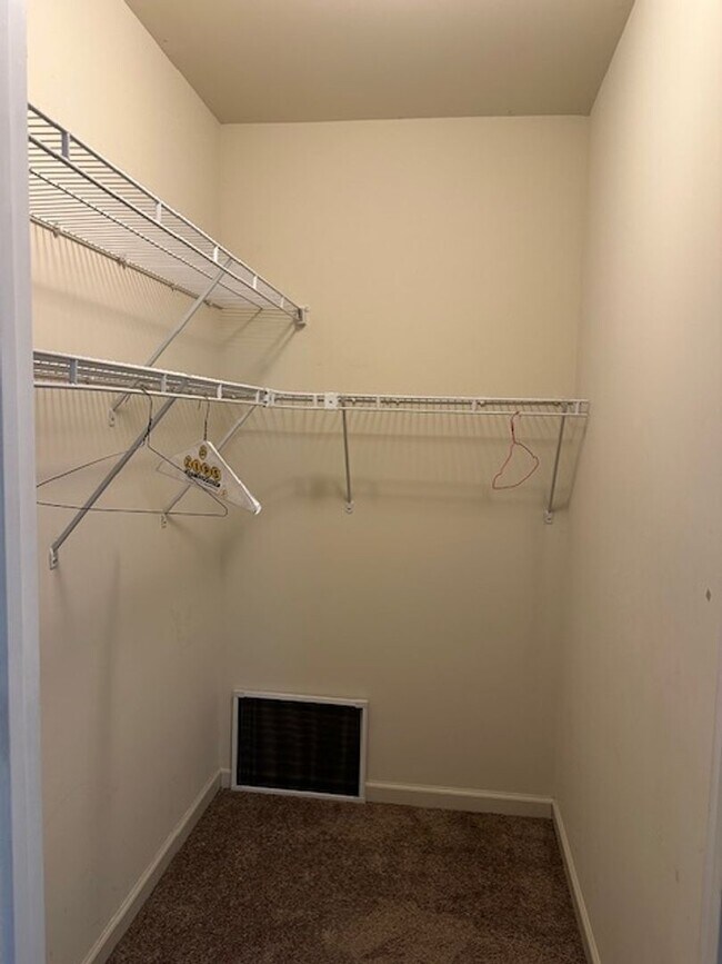 Building Photo - 24 Mel-Ron Ct-