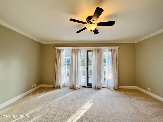 Building Photo - 2950 St Johns Ave