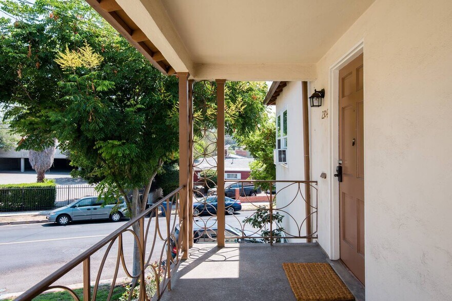 Building Photo - 2304 Loy Ln