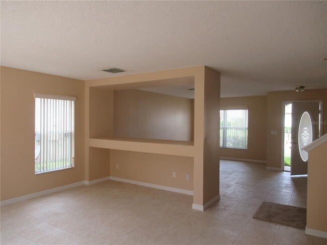 Building Photo - 16908 Sunrise Vista Dr